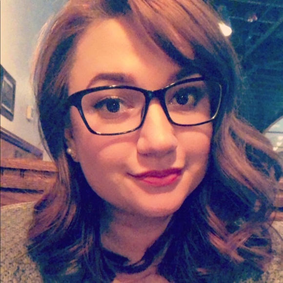 Meet your Posher, Rachel - Picture 1 of 1